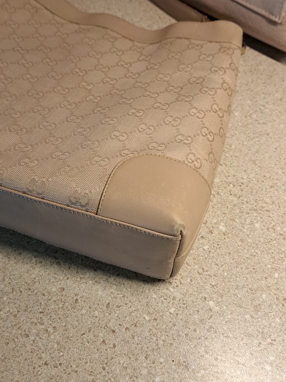 Gucci Beige Monogram Canvas Shoulder Bag with Gold Hardware - Picture 7 of 16
